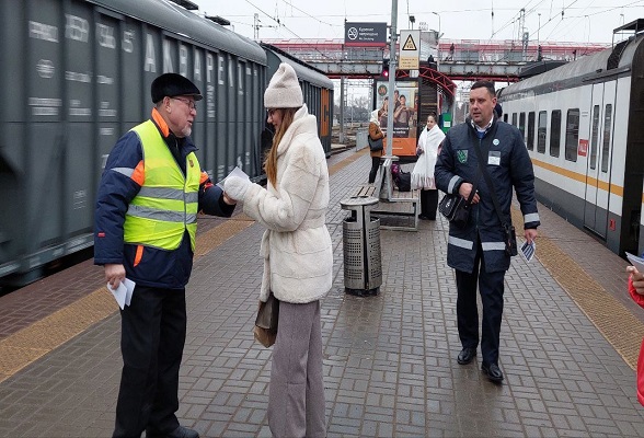 В Серпухове провели рейд безопасности на железнодорожном вокзале