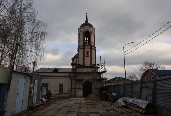 Активно продолжается реконструкция церкви Святителя Николая Чудотворца (в Бутках)