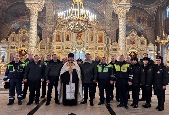 Сотрудники Серпуховской Госавтоинспекции провели мероприятия, приуроченные к Всемирному дню памяти жертв ДТП