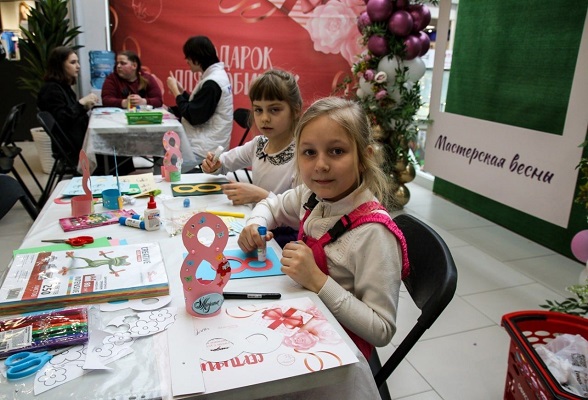 Свой «Подарок для любимых» изготовили сотни юных жителей Серпухова